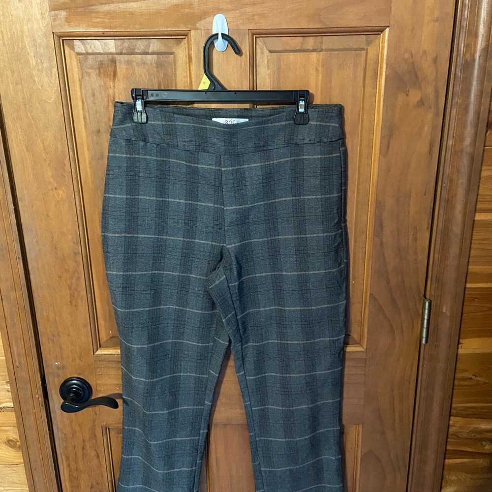 Women’s Gray Plaid Pants